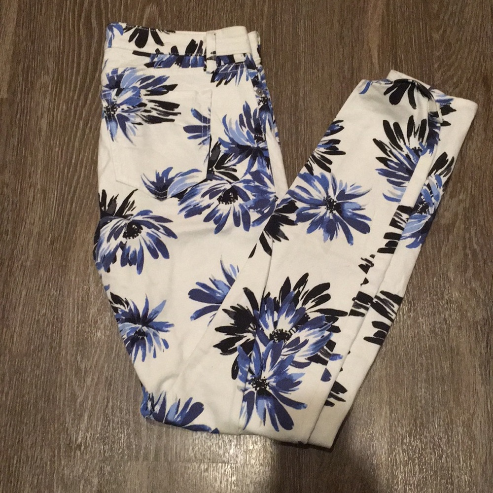 Gap floral skinny jeans